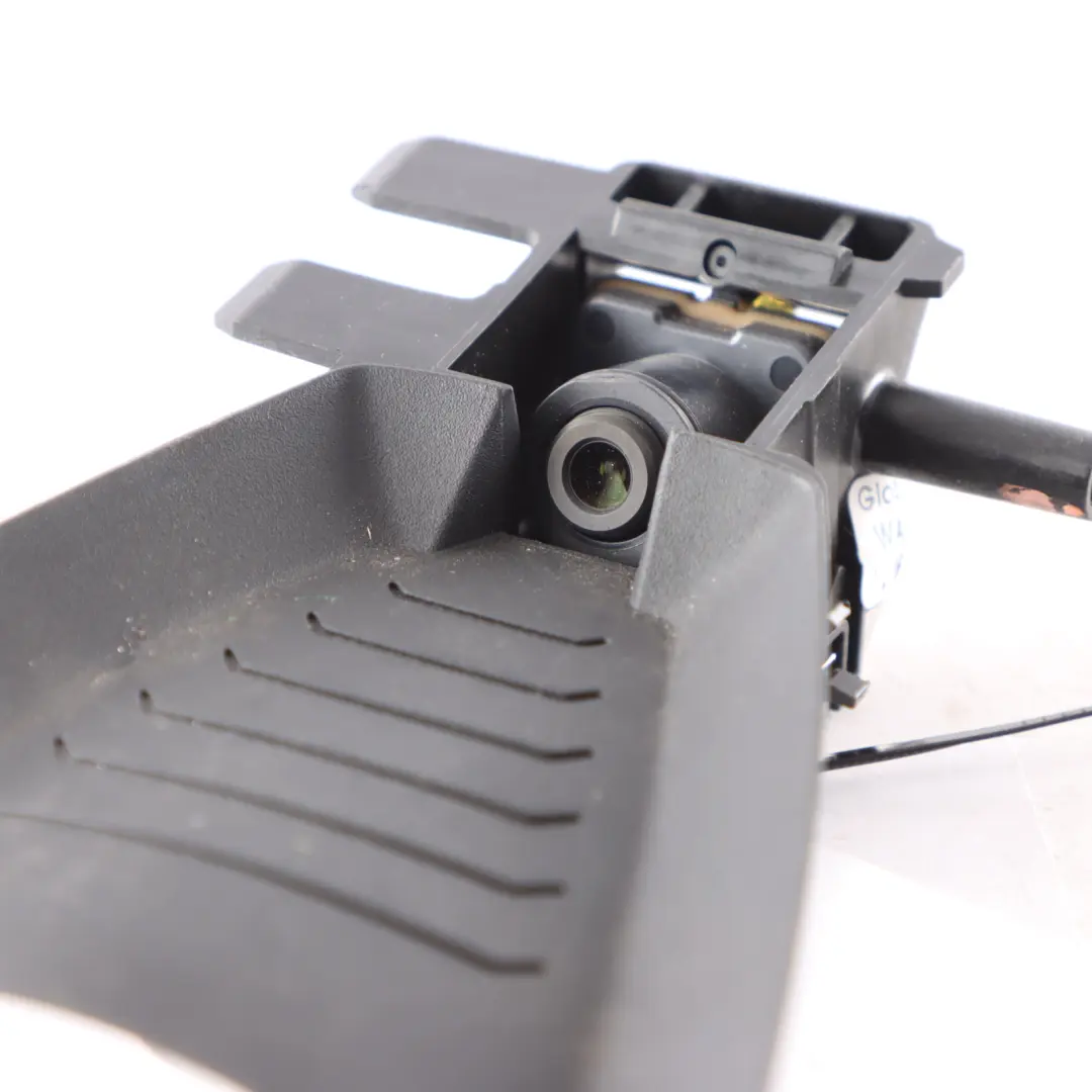 Kamera KAFAS Asystent Pasa Ruchu Przednia do BMW F33 Cabrio o numerze 6822687 BMW F33 Cabrio Kamera KAFAS Asystent Pasa Ruchu Przednia - SKU 6822687 - Numer Części 6822687