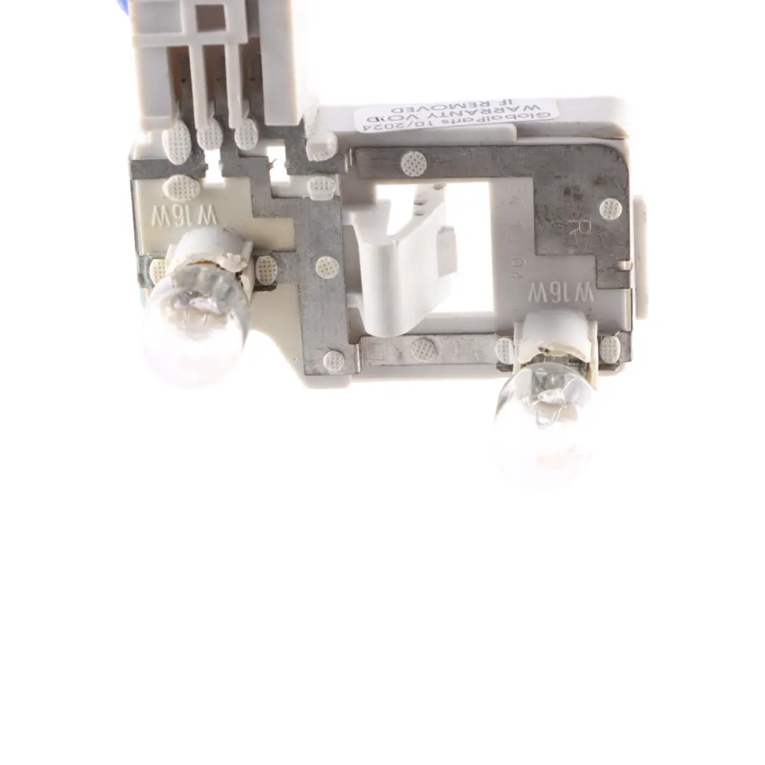 Support d'ampoule Prise arrière dans couvercle coffre Lumière pour BMW E61 à propos du numéro de pièce 6935332 BMW E61 Support d'ampoule Prise arrière dans couvercle coffre Lumière - SKU 6935332 - Numéro de pièce 6935332