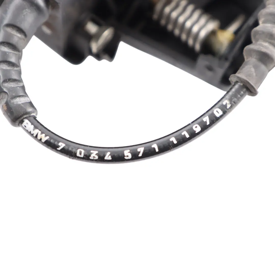 Kompletter Hinterer Links Haltegriff Monacoblau A35 für BMW E60 E61 mit Teilenummer 7034571 BMW E60 E61 Kompletter Hinterer Links Haltegriff Monacoblau A35 - SKU 7034571-MB3 - Teilenummer 7034571