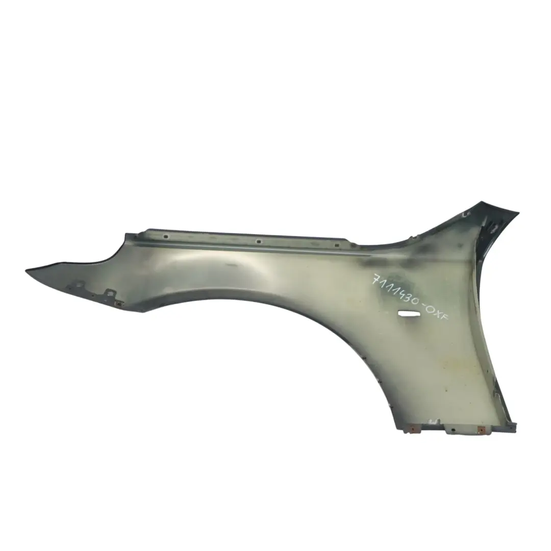 Panneau d'aile Panneau latéral avant droite Oxford Green - 430 pour BMW E60 E61 à propos du numéro de pièce 7111430 BMW E60 E61 Panneau d'aile Panneau latéral avant droite Oxford Green - 430 - SKU 7111430-OXF - Numéro de pièce 7111430