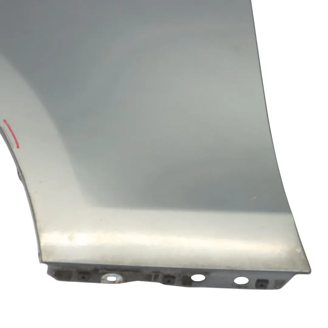 Parafango Laterale BMW E81 E87 Anteriore Sinistro Spacegrau Metallic - A52 per con numero di parte 7133227 Parafango Laterale BMW E81 E87 Anteriore Sinistro Spacegrau Metallic - A52 - SKU 7133227-SCG1 - Numero di parte 7133227