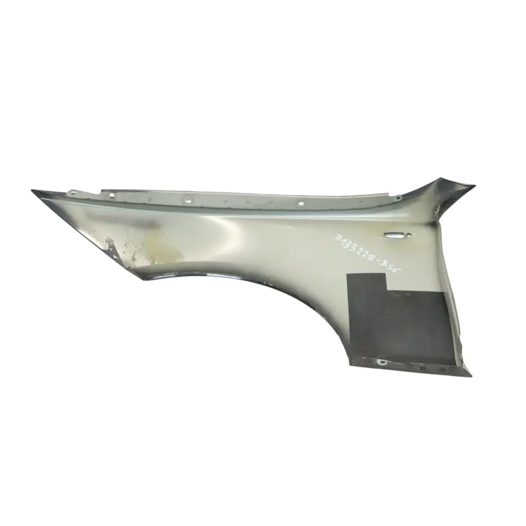 Panneau latéral Aile avant droite Black Sapphire - 475 pour BMW E81 E87 à propos du numéro de pièce 7133228 BMW E81 E87 Panneau latéral Aile avant droite Black Sapphire - 475 - SKU 7133228-BS6 - Numéro de pièce 7133228
