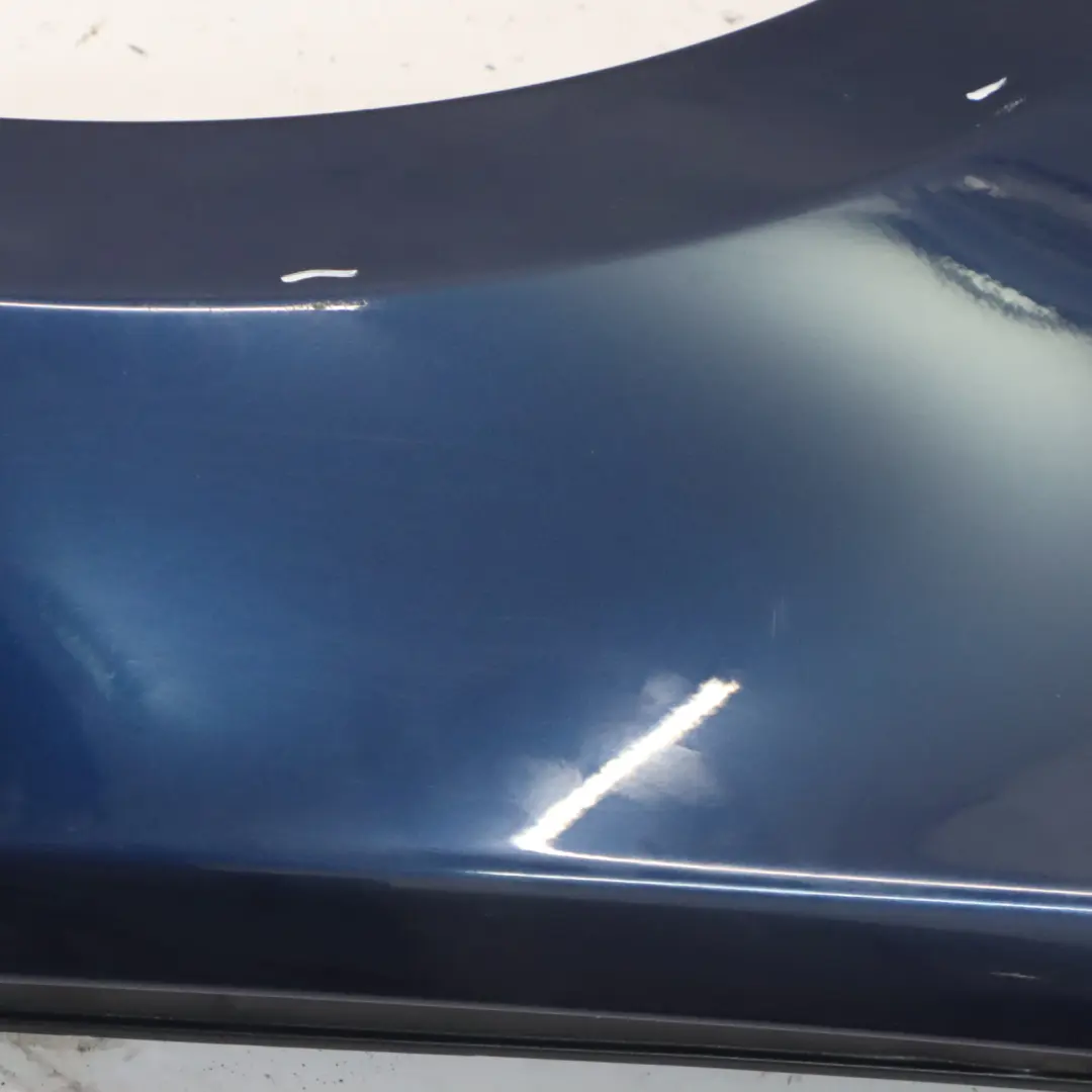 Pareti Anteriore Destro Parafango Tiefseeblau Metallic - A76 per BMW E81 E82 E87 con numero di parte 7133228 BMW E81 E82 E87 Pareti Anteriore Destro Parafango Tiefseeblau Metallic - A76 - SKU 7133228-DSB1 - Numero di parte 7133228