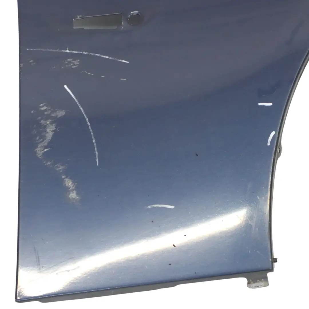 Pannello laterale parafango ala anteriore destra Tiefseeblau Blu A76 per BMW E90 E91 con numero di parte 7135680 BMW E90 E91 Pannello laterale parafango ala anteriore destra Tiefseeblau Blu A76 - SKU 7135680-DSB2 - Numero di parte 7135680