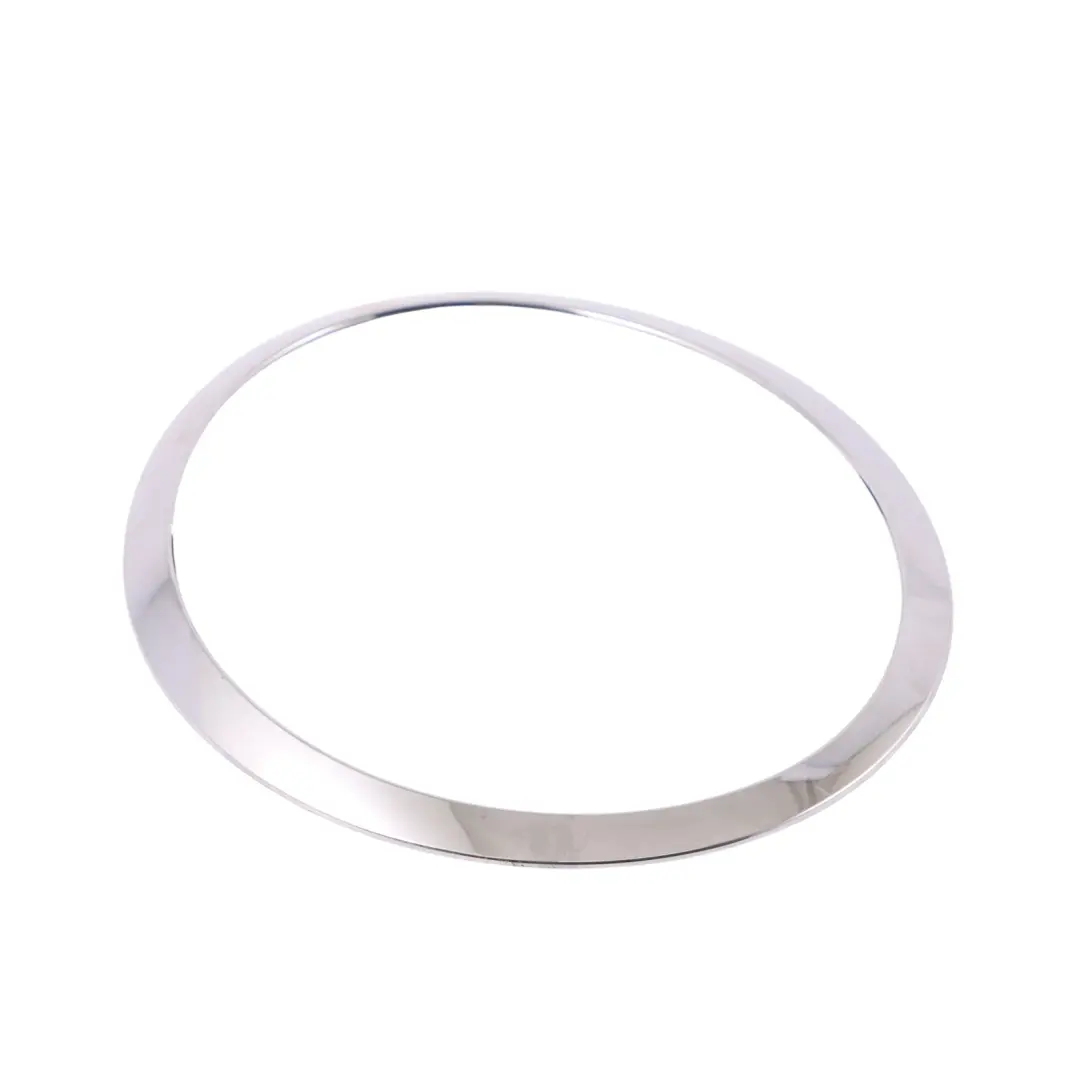 Trim Ring Faro Cromato Sinistro per Mini Cooper One R55 R56 LCI con numero di parte 7149905 Mini Cooper One R55 R56 LCI Trim Ring Faro Cromato Sinistro - SKU 7149905-1 - Numero di parte 7149905