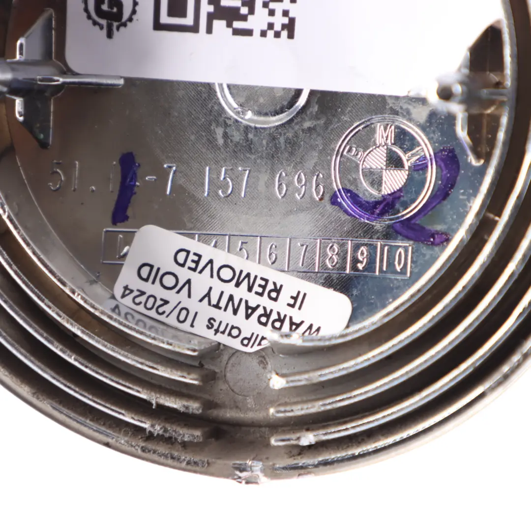 Znaczek Emblemat Klapy Pokrywy Bagażnika do BMW X5 E70 o numerze 7157696 BMW X5 E70 Znaczek Emblemat Klapy Pokrywy Bagażnika - SKU 7157696-2 - Numer Części 7157696