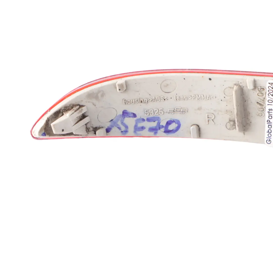 Paraurti Posteriore Riflettore Indicatore Laterale Destro per BMW X5 E70 con numero di parte 7158950 BMW X5 E70 Paraurti Posteriore Riflettore Indicatore Laterale Destro - SKU 7158950-1 - Numero di parte 7158950