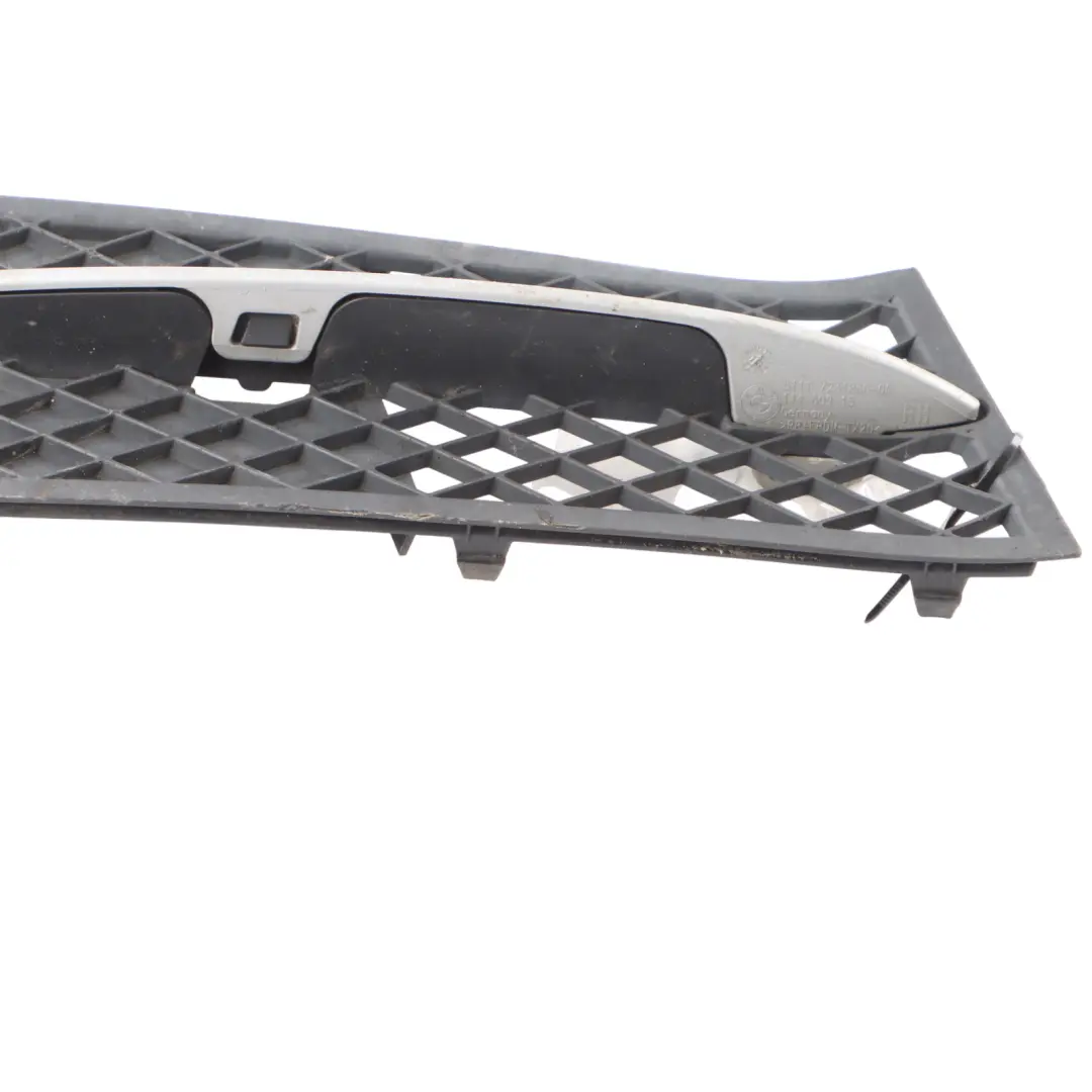 Front Bumper Grid Grille Trim Panel Cover Right O/S to BMW F10 F11 with Part number 7200698 BMW F10 F11 Front Bumper Grid Grille Trim Panel Cover Right O/S - SKU 7200698 - Part number 7200698