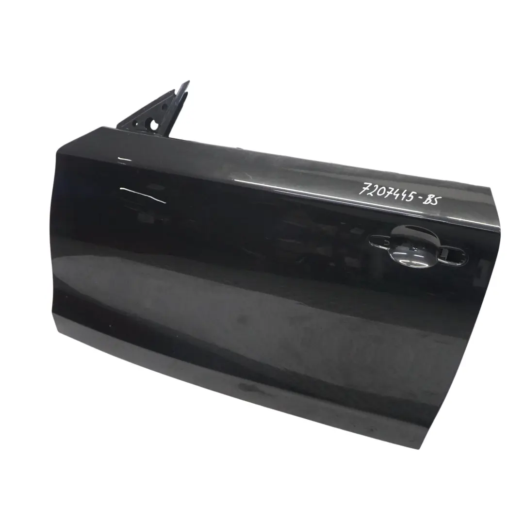 Porta Anteriore Sinistra Black Sapphire Metallic - 475 per BMW E81 E82 E88 con numero di parte 7207445 BMW E81 E82 E88 Porta Anteriore Sinistra Black Sapphire Metallic - 475 - SKU 7207445-BS - Numero di parte 7207445