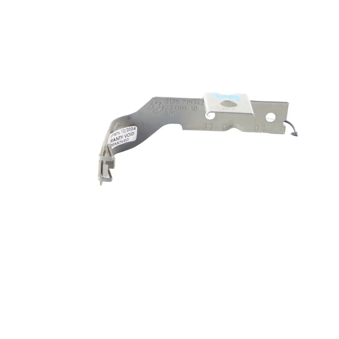 Halterung Seitenverkleidung Vorne Links Spacegrau A52 für BMW F07 GT mit Teilenummer 7230573 BMW F07 GT Halterung Seitenverkleidung Vorne Links Spacegrau A52 - SKU 7230573-SCG - Teilenummer 7230573