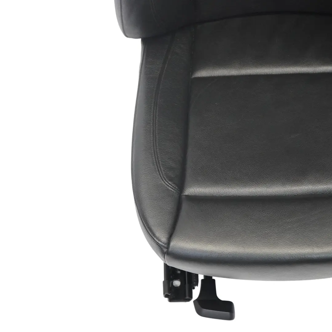 Siège Avant Gauche Intérieur Cuir Boston Noir pour BMW E88 Cabriolet à propos du numéro de pièce 7247253 BMW E88 Cabriolet Siège Avant Gauche Intérieur Cuir Boston Noir - SKU 7247253-3 - Numéro de pièce 7247253