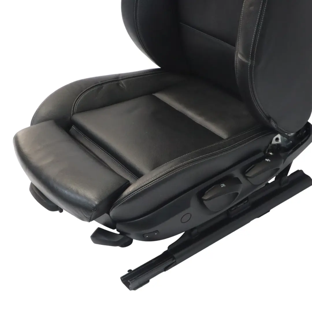 Fotel Lewy Przód Grzany Skóra Nevada Czarna do BMW X3 F25 X4 F26 M Sport o numerze 7255677 BMW X3 F25 X4 F26 M Sport Fotel Lewy Przód Grzany Skóra Nevada Czarna - SKU 7255677-1 - Numer Części 7255677