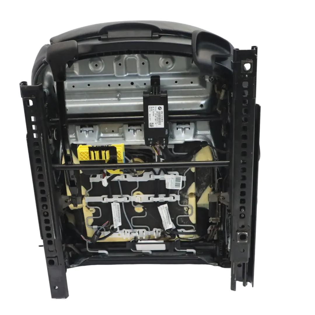 Fotel Lewy Przód Grzany Skóra Nevada Czarna do BMW X3 F25 X4 F26 M Sport o numerze 7255677 BMW X3 F25 X4 F26 M Sport Fotel Lewy Przód Grzany Skóra Nevada Czarna - SKU 7255677-1 - Numer Części 7255677