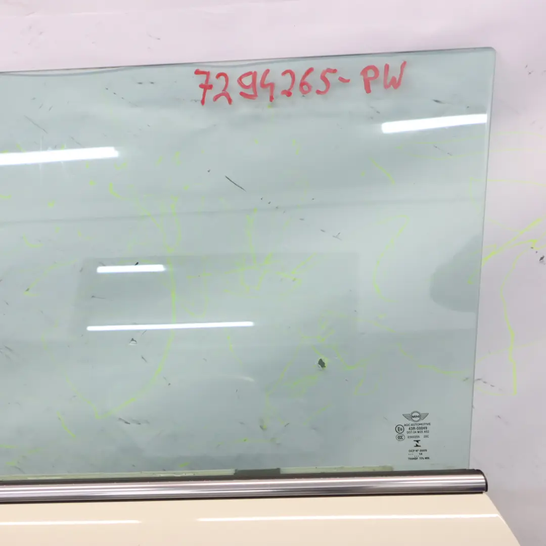 Puerta Delantera Izquierda Pepper White - 850 para Mini F56 F57 con número de pieza 7294265 Mini F56 F57 Puerta Delantera Izquierda Pepper White - 850 - SKU 7294265-PW - Número de pieza 7294265