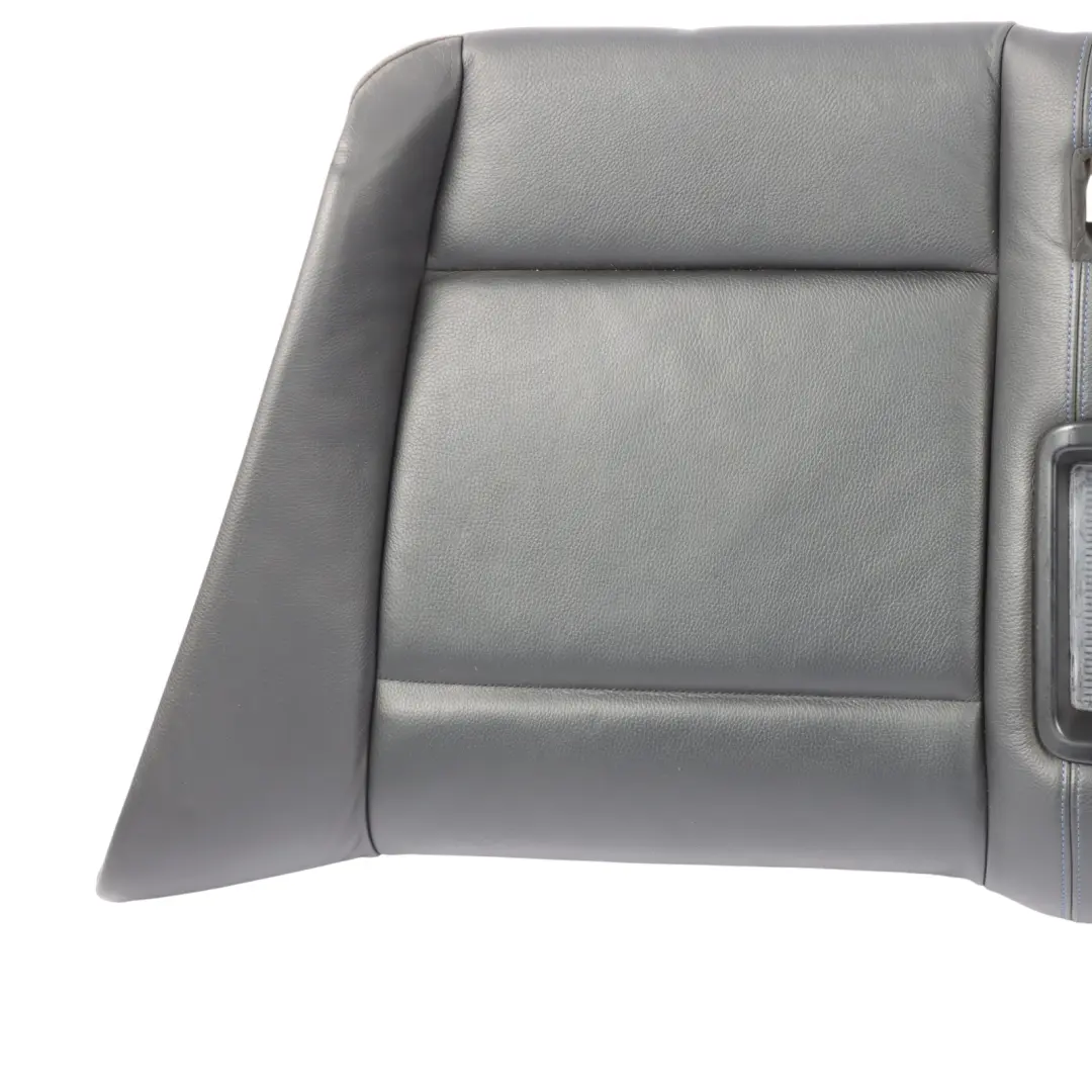 Housse Siège Arrière Convertible Cuir Boston Noir Avec Coutures Bleues pour BMW E88 à propos du numéro de pièce 7320690 BMW E88 Housse Siège Arrière Convertible Cuir Boston Noir Avec Coutures Bleues - SKU 7320690 - Numéro de pièce 7320690
