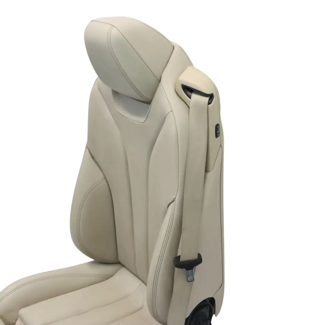 Sedile anteriore sportivo sinistro riscaldato pelle Dakota Oyster per BMW F33 con numero di parte 7327671 BMW F33 Sedile anteriore sportivo sinistro riscaldato pelle Dakota Oyster - SKU 7327671-1 - Numero di parte 7327671