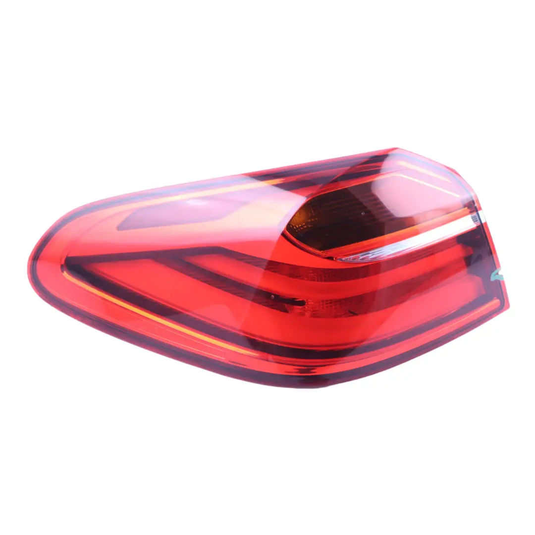 Fanale posteriore Pannello laterale esterno sinistro per BMW X4 F26 con numero di parte 7331279 BMW X4 F26 Fanale posteriore Pannello laterale esterno sinistro - SKU 7331279 - Numero di parte 7331279