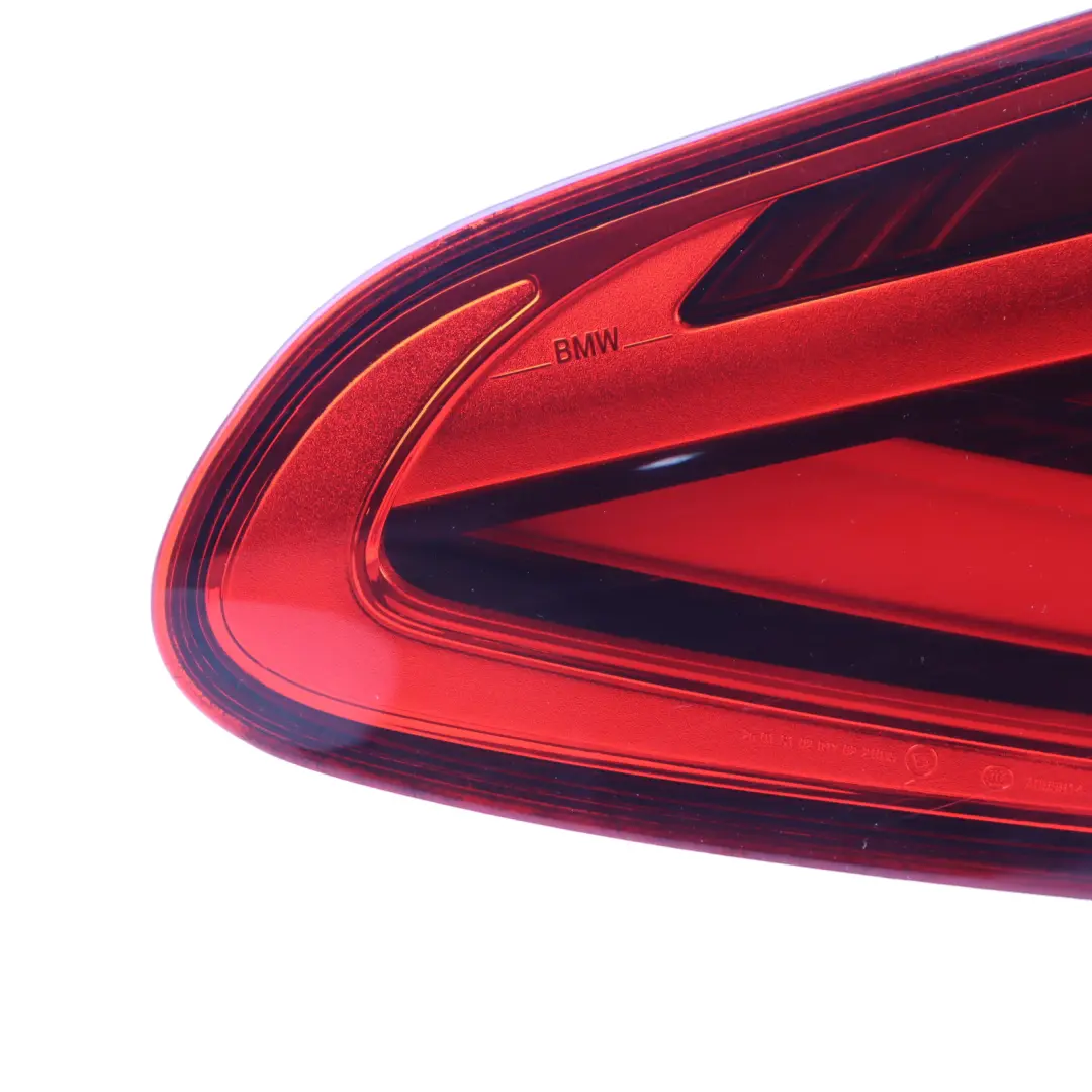 Fanale posteriore Pannello laterale esterno sinistro per BMW X4 F26 con numero di parte 7331279 BMW X4 F26 Fanale posteriore Pannello laterale esterno sinistro - SKU 7331279 - Numero di parte 7331279