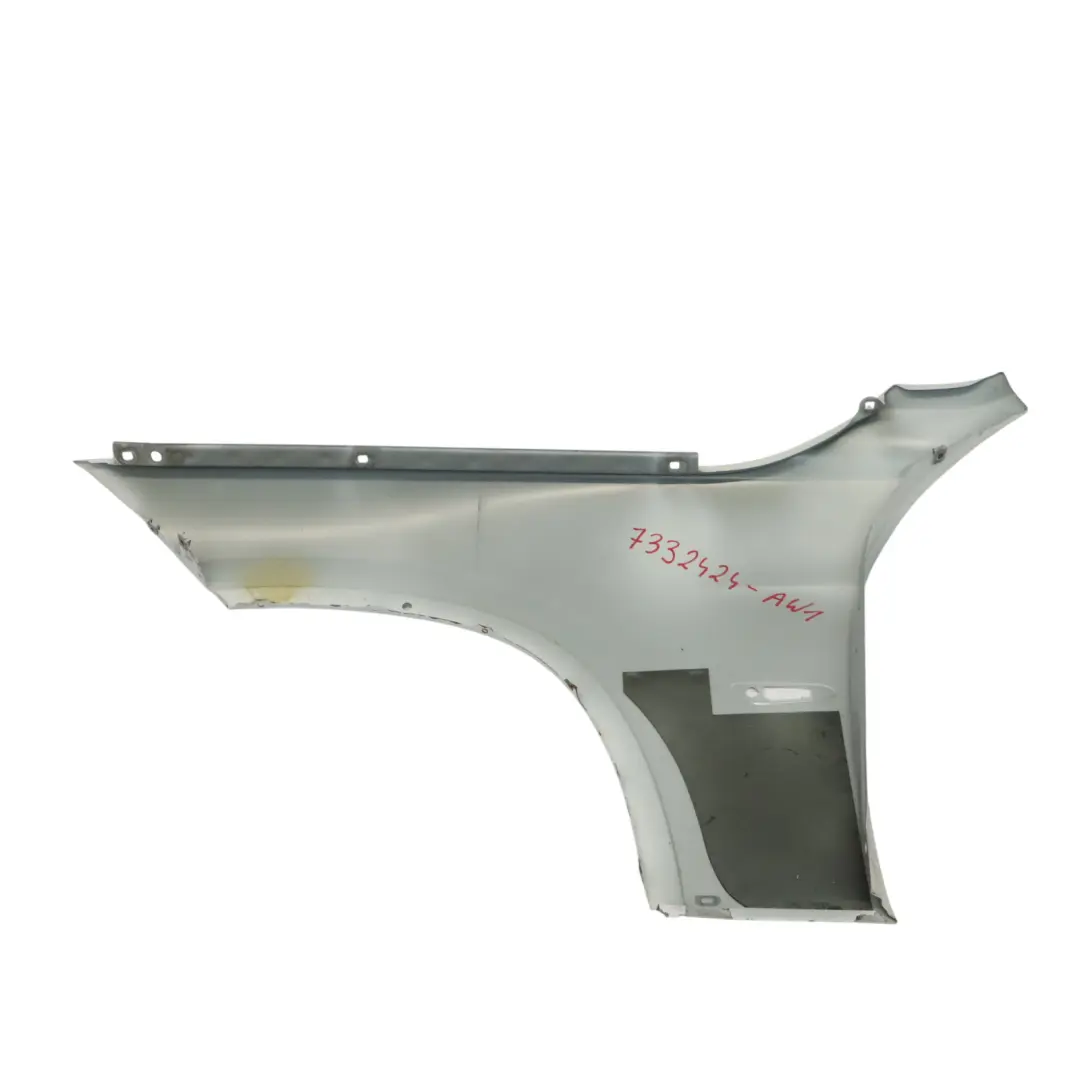 Side Wing Panel Front Right O/S Fender Alpinweiss Alpine White - 300 to BMW X1 E84 with Part number 7332424 BMW X1 E84 Side Wing Panel Front Right O/S Fender Alpinweiss Alpine White - 300 - SKU 7332424-AW1 - Part number 7332424