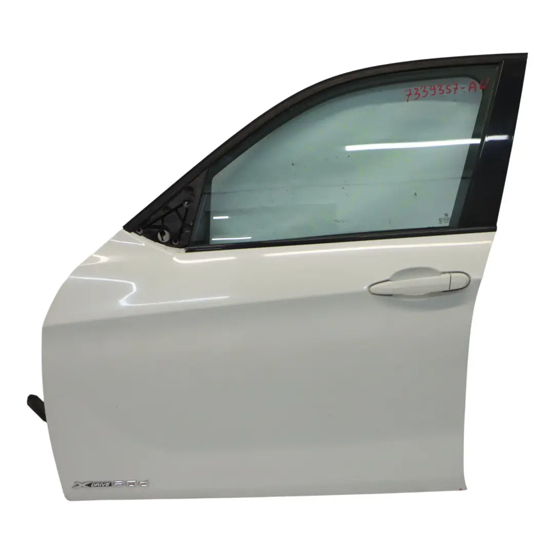 gauche Alpinweiss Alpine White 3 - 300 pour BMW X1 E84 Porte avant à propos du numéro de pièce 7339357 BMW X1 E84 Porte avant gauche Alpinweiss Alpine White 3 - 300 - SKU 7339357-AW - Numéro de pièce 7339357