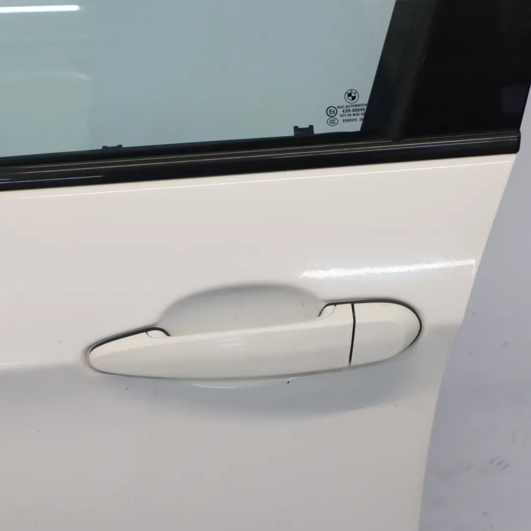 Puerta Delantera Izquierda Alpinweiss Blanco Alpino 3 - 300 para BMW X1 E84 con número de pieza 7339357 BMW X1 E84 Puerta Delantera Izquierda Alpinweiss Blanco Alpino 3 - 300 - SKU 7339357-AW - Número de pieza 7339357
