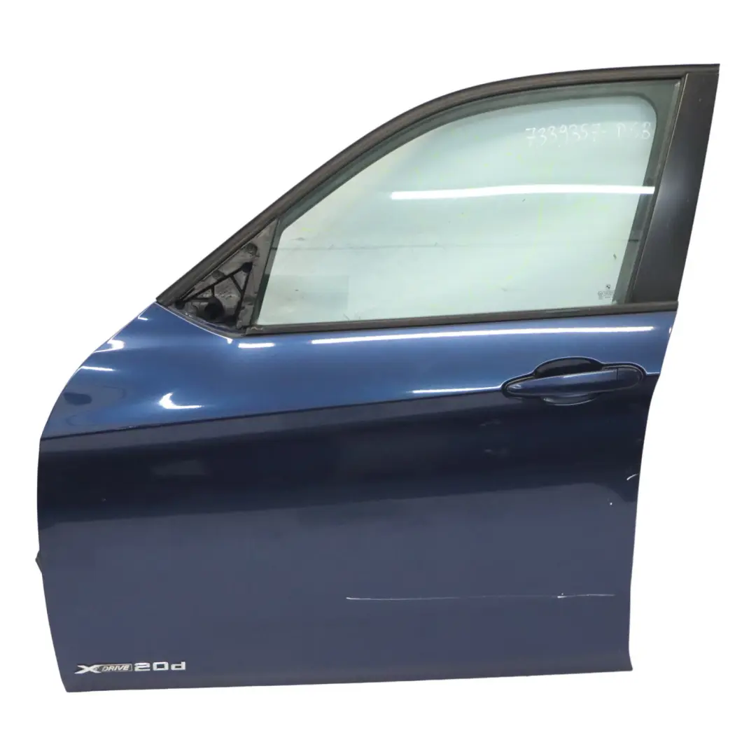 Puerta Delantera Izquierda Tiefseeblau Deep Sea Blue Metallic - A76 para BMW X1 E84 con número de pieza 7339357 BMW X1 E84 Puerta Delantera Izquierda Tiefseeblau Deep Sea Blue Metallic - A76 - SKU 7339357-DSB - Número de pieza 7339357