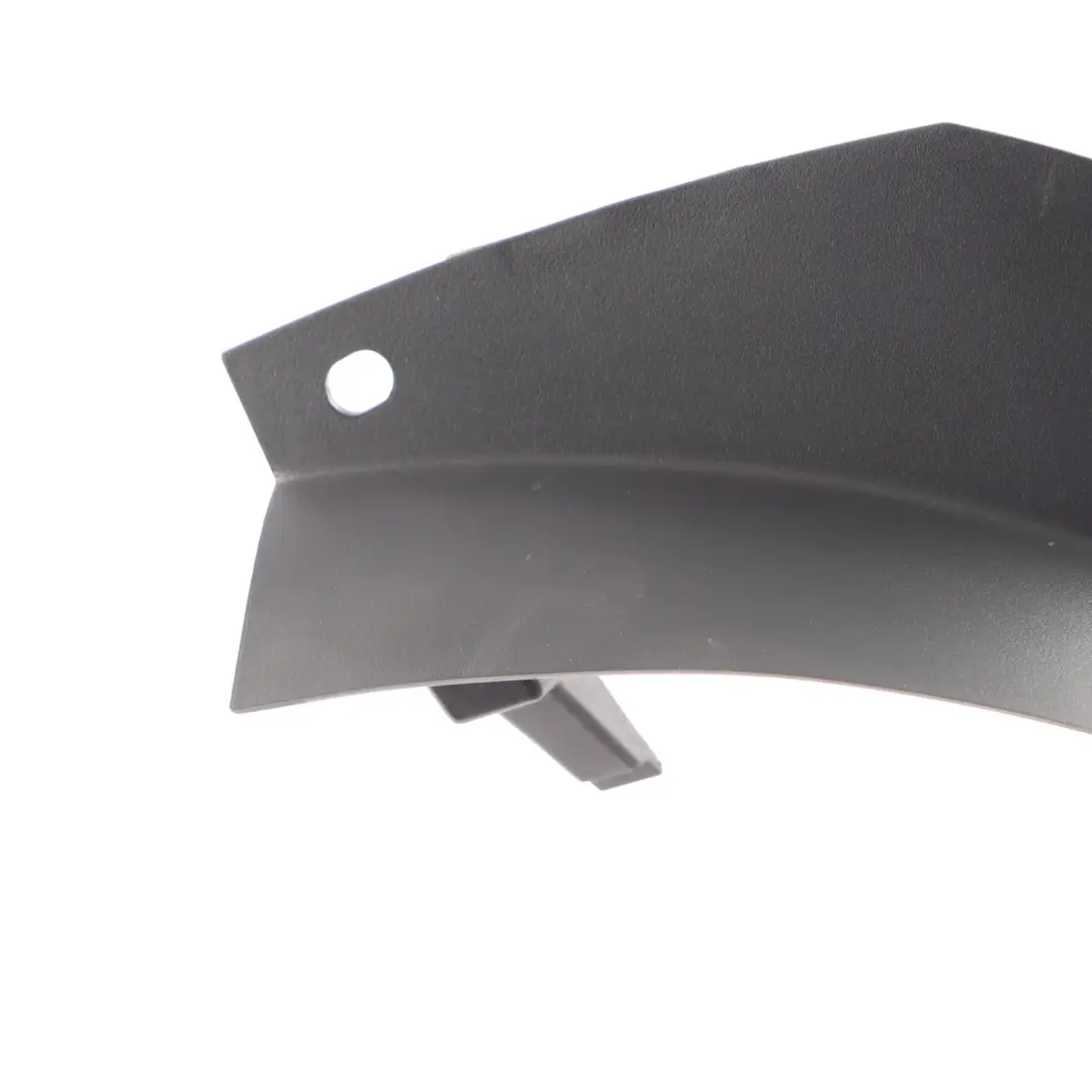 Tail Light Finisher Trasero Izquierdo Negro para BMW X4 F26 con número de pieza 7357983 BMW X4 F26 Tail Light Finisher Trasero Izquierdo Negro - SKU 7357983 - Número de pieza 7357983