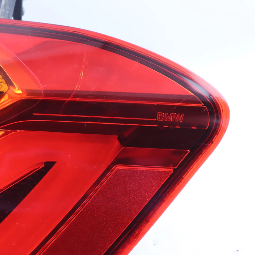 Lampa Tylna Prawa Tył Prawy do BMW F20 F21 LCI o numerze 7359018 BMW F20 F21 LCI Lampa Tylna Prawa Tył Prawy - SKU 7359018-2 - Numer Części 7359018