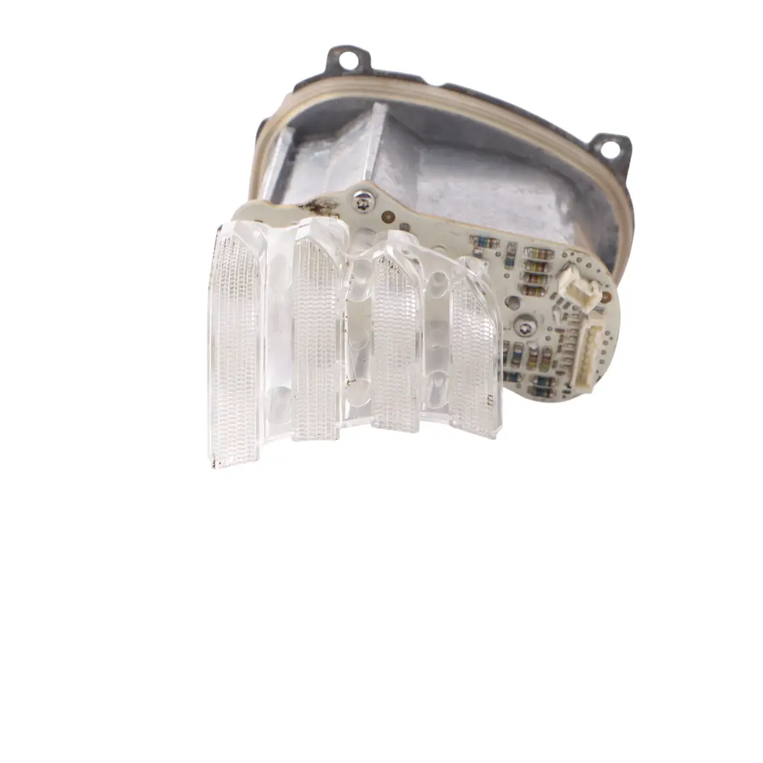 Feu clignotant LED avant gauche pour BMW F32 F80 à propos du numéro de pièce 7379839 BMW F32 F80 Feu clignotant LED avant gauche - SKU 7379839 - Numéro de pièce 7379839