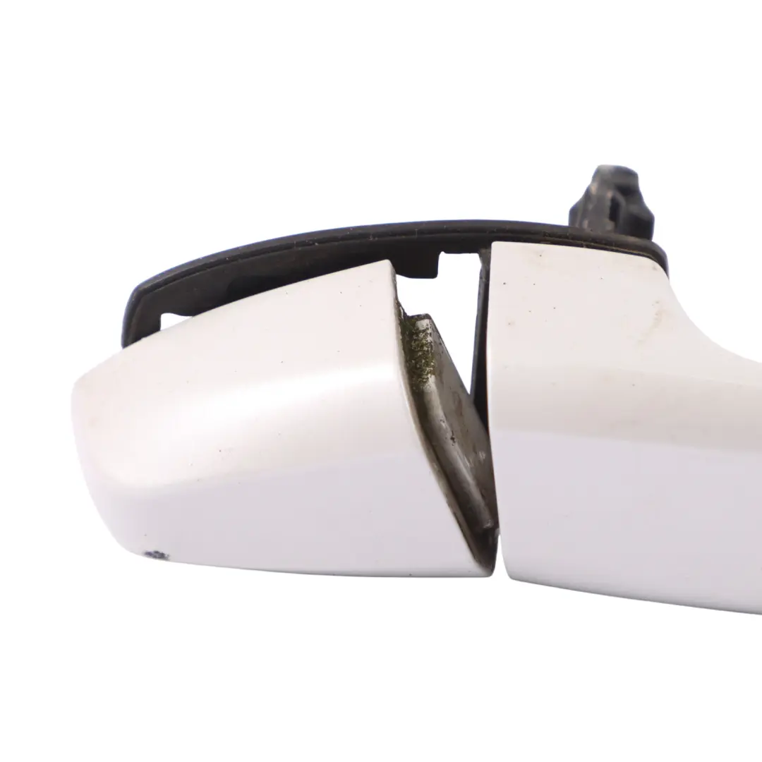 posteriore sinistra maniglia porta esterna Glacier Silver A83 per BMW X1 F48 con numero di parte 7396307 BMW X1 F48 posteriore sinistra maniglia porta esterna Glacier Silver A83 - SKU 7396307-AW - Numero di parte 7396307