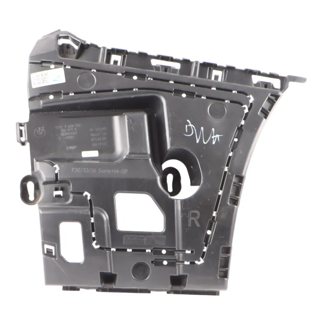 Supporto Guida Paraurti Anteriore Destro per BMW F32 F33 F36 Gran Coupe con numero di parte 7428732 BMW F32 F33 F36 Gran Coupe Supporto Guida Paraurti Anteriore Destro - SKU 7428732 - Numero di parte 7428732