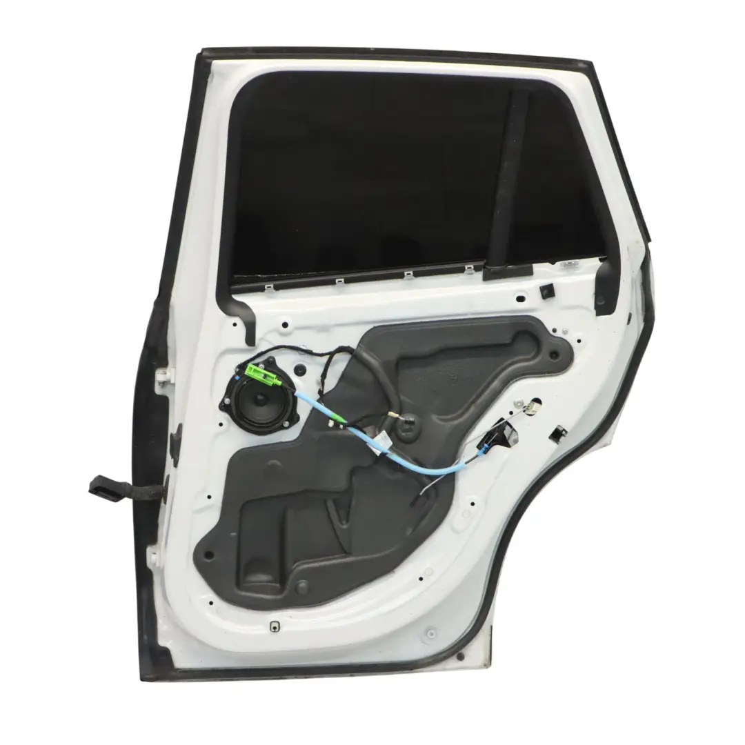 Porta posteriore destra Mineralweiss White Metallic - A96 per BMW X1 F48 con numero di parte 7461352 BMW X1 F48 Porta posteriore destra Mineralweiss White Metallic - A96 - SKU 7461352-MW - Numero di parte 7461352