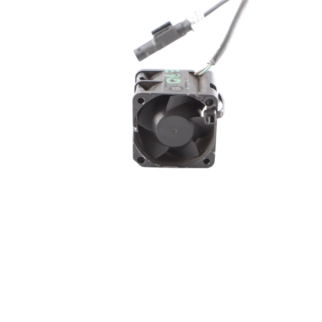 Ventola Raffreddamento E-Box Sunon PSD1205PIBX-A per BMW X5 E70 X6 E71 con numero di parte 7555185 BMW X5 E70 X6 E71 Ventola Raffreddamento E-Box Sunon PSD1205PIBX-A - SKU 7555185 - Numero di parte 7555185