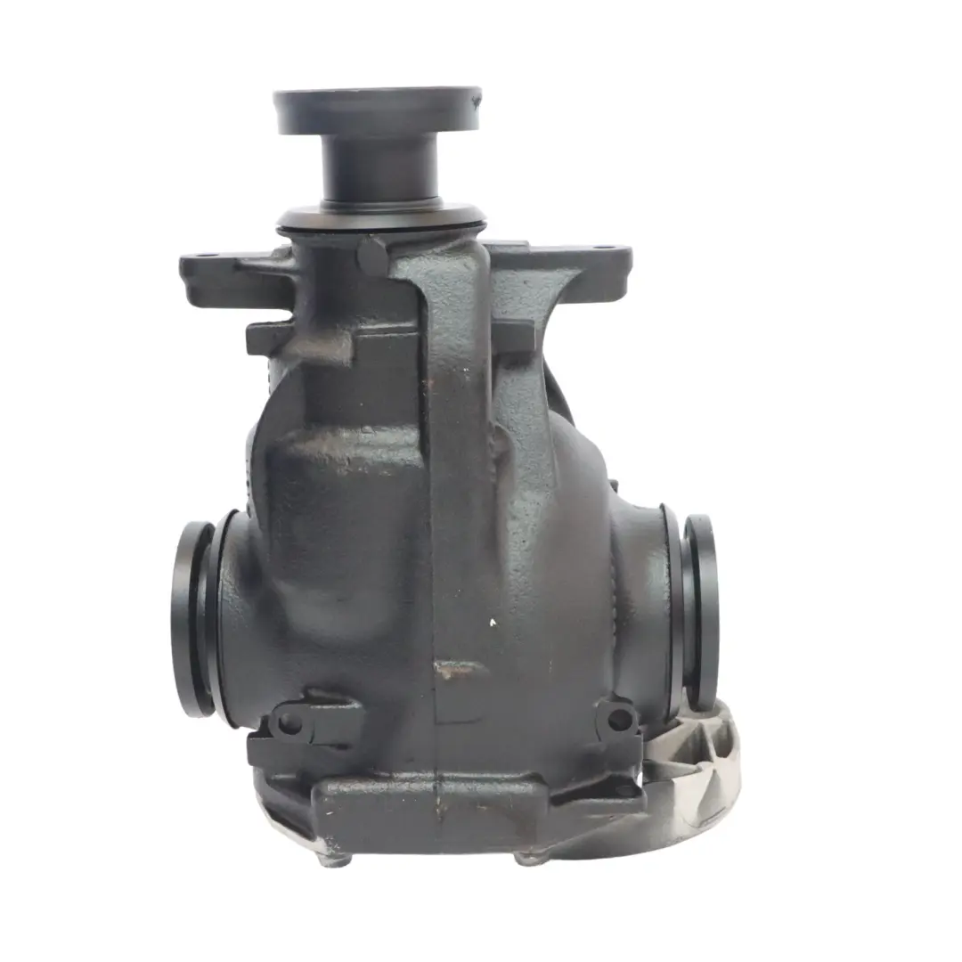 M57N2 Differenziale posteriore 2,47 Rapporto 7570401 GARANZIA per BMW E60 LCI 525d con numero di parte 7570402 BMW E60 LCI 525d M57N2 Differenziale posteriore 2,47 Rapporto 7570401 GARANZIA - SKU 7570402 - Numero di parte 7570402