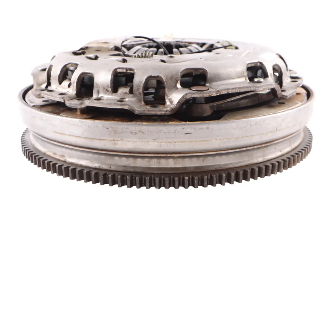 N47NS1 Dual Twin Mass Flywheel Clutch Kit to BMW F10 F11 F20 F21 F22 F30 F34 Diesel with Part number 7647334 BMW F10 F11 F20 F21 F22 F30 F34 Diesel N47NS1 Dual Twin Mass Flywheel Clutch Kit - SKU 7647334 - Part number 7647334