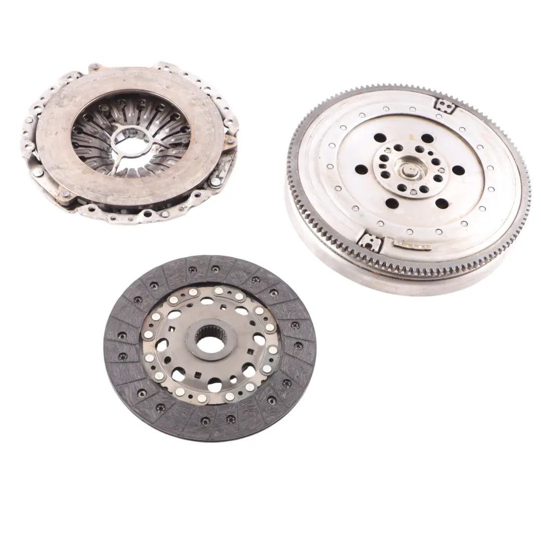 N47NS1 Dual Twin Mass Flywheel Clutch Kit to BMW F10 F11 F20 F21 F22 F30 F34 Diesel with Part number 7647334 BMW F10 F11 F20 F21 F22 F30 F34 Diesel N47NS1 Dual Twin Mass Flywheel Clutch Kit - SKU 7647334 - Part number 7647334