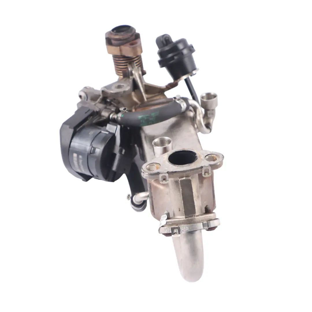 N47 Collettore scarico EGR Raffreddatore scarico per BMW X3 E83 LCI con numero di parte 7812147 BMW X3 E83 LCI N47 Collettore scarico EGR Raffreddatore scarico - SKU 7812147-1 - Numero di parte 7812147