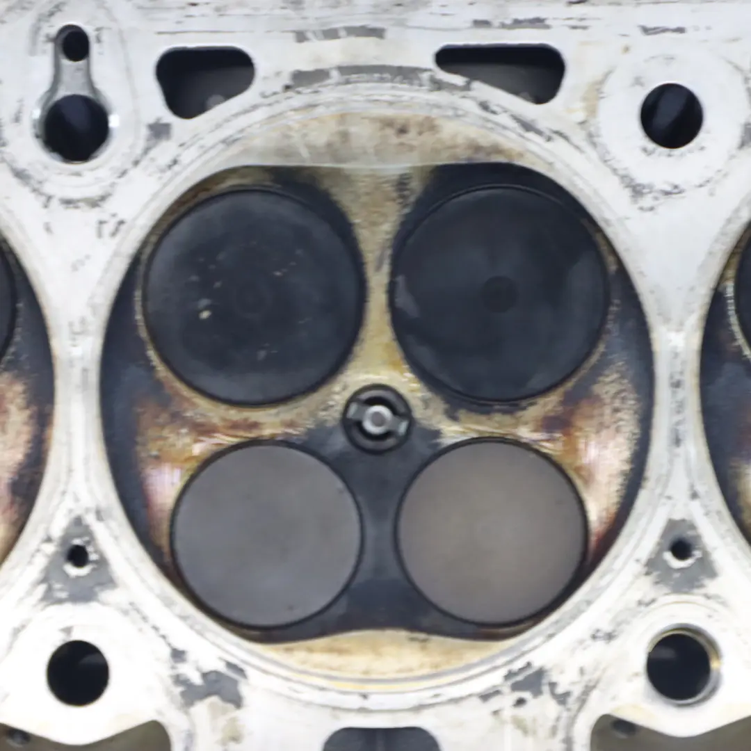 S65 culasse avec arbre à cames Cyl 5-8 pour BMW E90 E92 E93 M3 à propos du numéro de pièce 7838147 BMW E90 E92 E93 M3 S65 culasse avec arbre à cames Cyl 5-8 - SKU 7838147-1 - Numéro de pièce 7838147