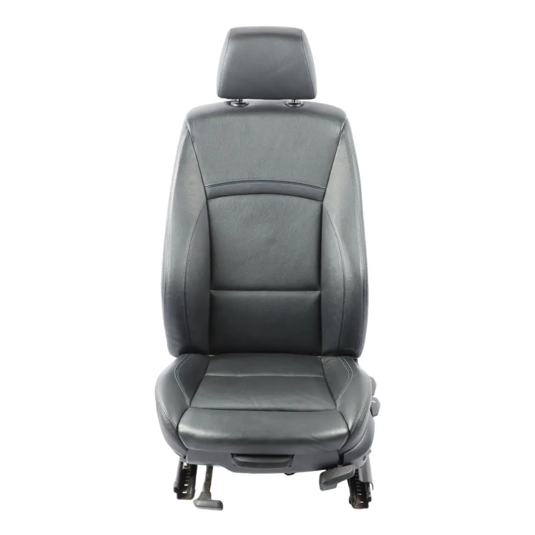 Fotel Sport Lewy Przód Skóra Czarna Niebieska Nić do BMW E90 LCI o numerze 7843515 BMW E90 LCI Fotel Sport Lewy Przód Skóra Czarna Niebieska Nić - SKU 7843515-3 - Numer Części 7843515