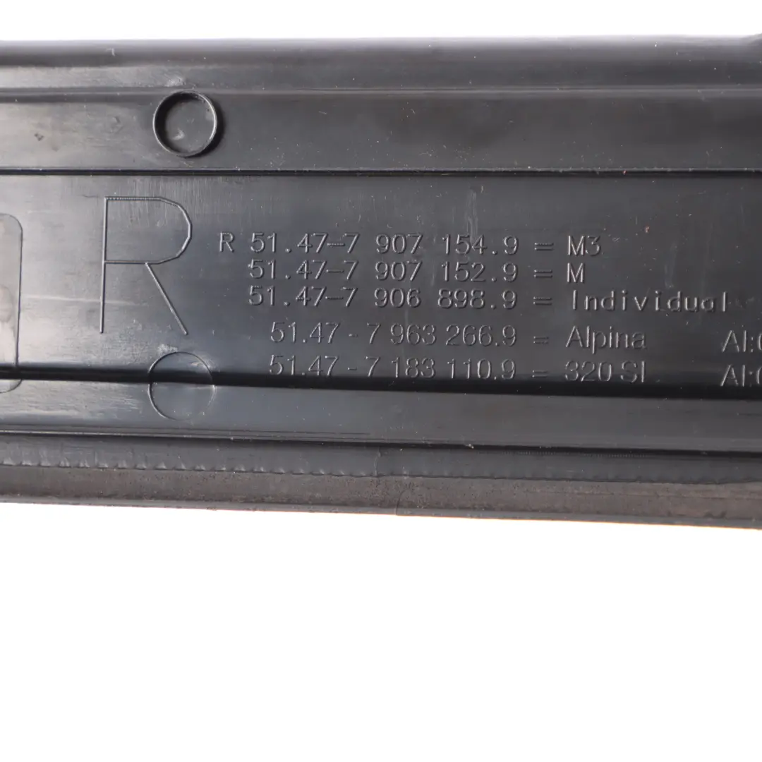 Listwy Progowe Nakładki Zestaw do BMW 3 E90 E91 M Sport o numerze 7907152 BMW 3 E90 E91 M Sport Listwy Progowe Nakładki Zestaw - SKU 7907152-1 - Numer Części 7907152