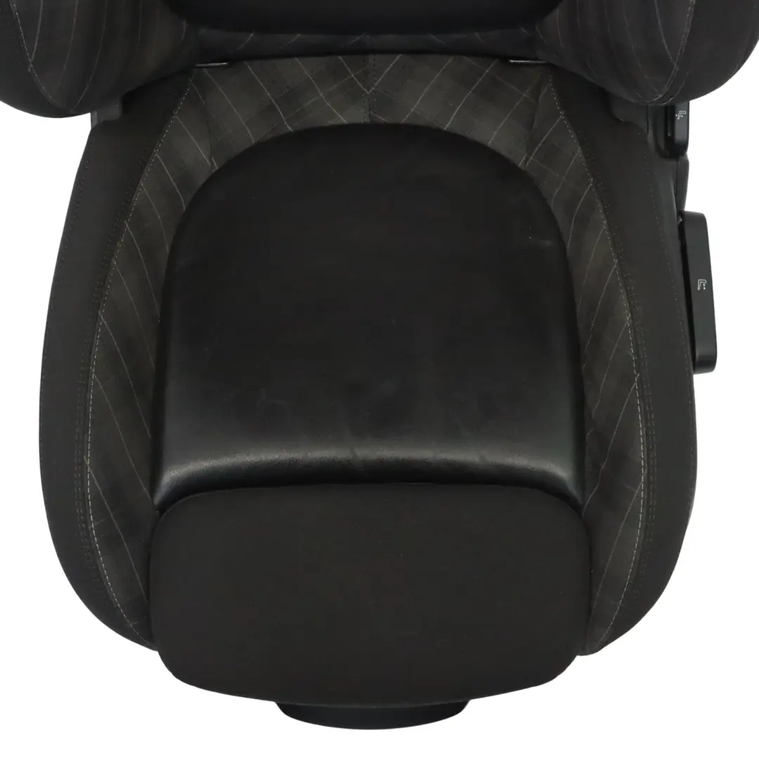 Fotel Sport Przedni Lewy Przód Grzany Półskóra Carbon Czarny do Mini F55 o numerze 7939983 Mini F55 Fotel Sport Przedni Lewy Przód Grzany Półskóra Carbon Czarny - SKU 7939983-1 - Numer Części 7939983
