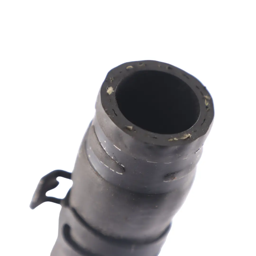 Refrigerante Tubo de Agua Depósito Manguera Tubo para Audi Q7 4L 4.2 TDI con número de pieza 7L8121065L Audi Q7 4L 4.2 TDI Refrigerante Tubo de Agua Depósito Manguera Tubo - SKU 7L8121065L - Número de pieza 7L8121065L