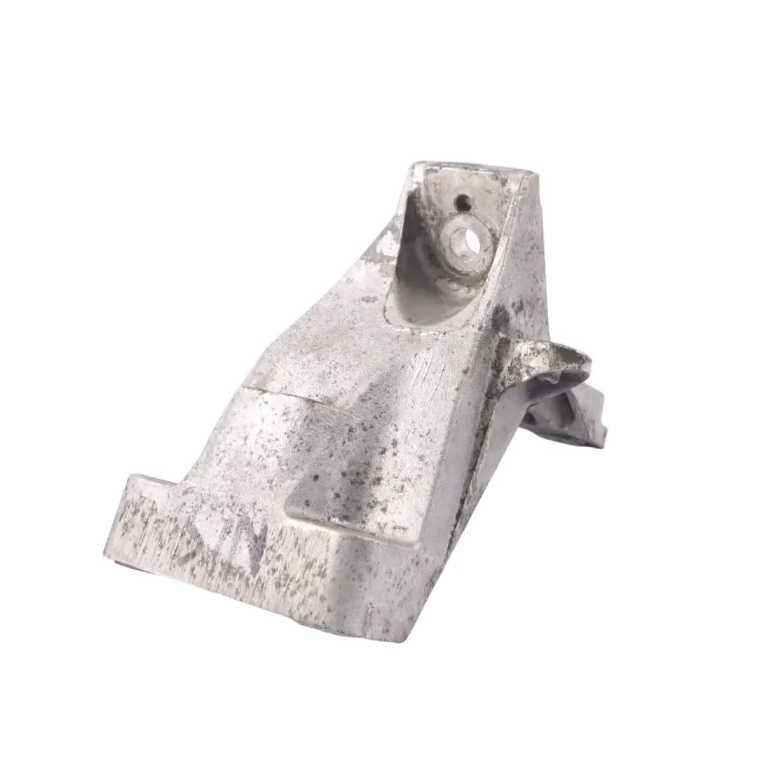 Audi Q7 4L 4.2 TDI Soporte de placa de montaje del motor Izquierda - SKU 7L8199307B - Número de pieza 7L8199307B