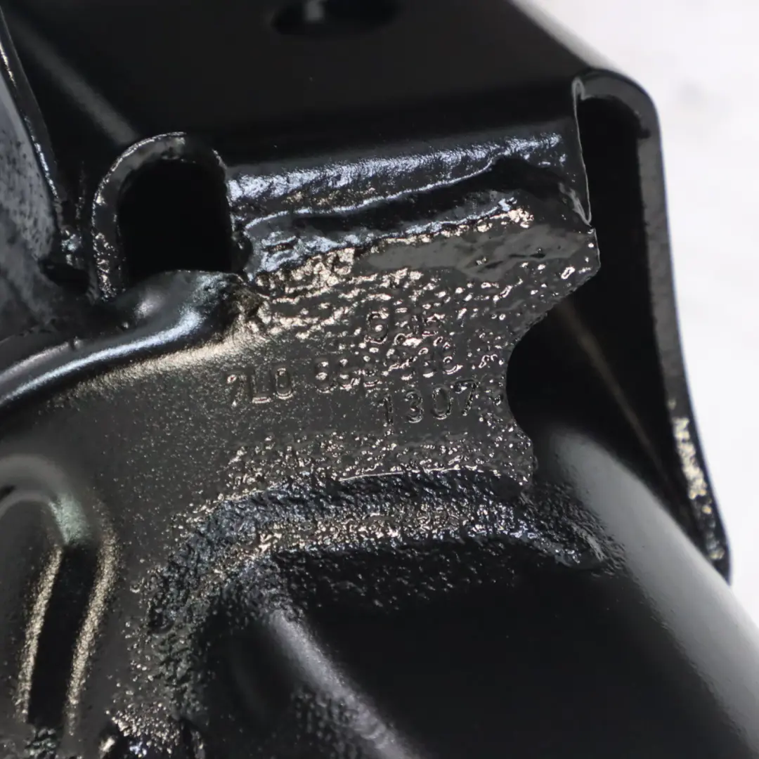 Assale posteriore Sospensione Culla Sottotelaio per Audi Q7 4L 4.2 TDI con numero di parte 7L8599030B Audi Q7 4L 4.2 TDI Assale posteriore Sospensione Culla Sottotelaio - SKU 7L8599030B - Numero di parte 7L8599030B