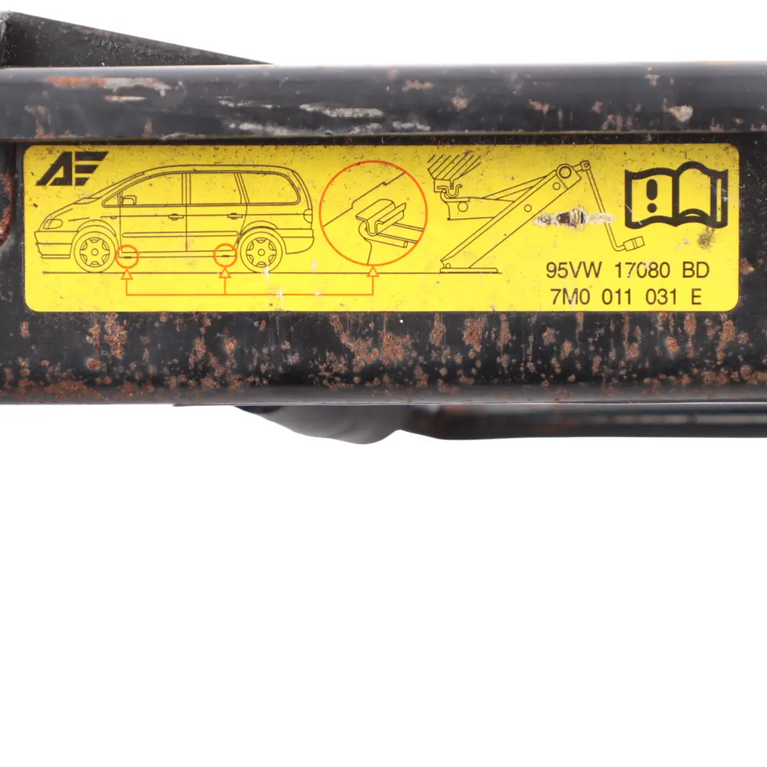 Lifting Jack Wheel Lift Tool to Volkswagen Sharan Ford Galaxy Car with Part number 7M0011031E Volkswagen Sharan Ford Galaxy Car Lifting Jack Wheel Lift Tool - SKU 7M0011031E - Part number 7M0011031E