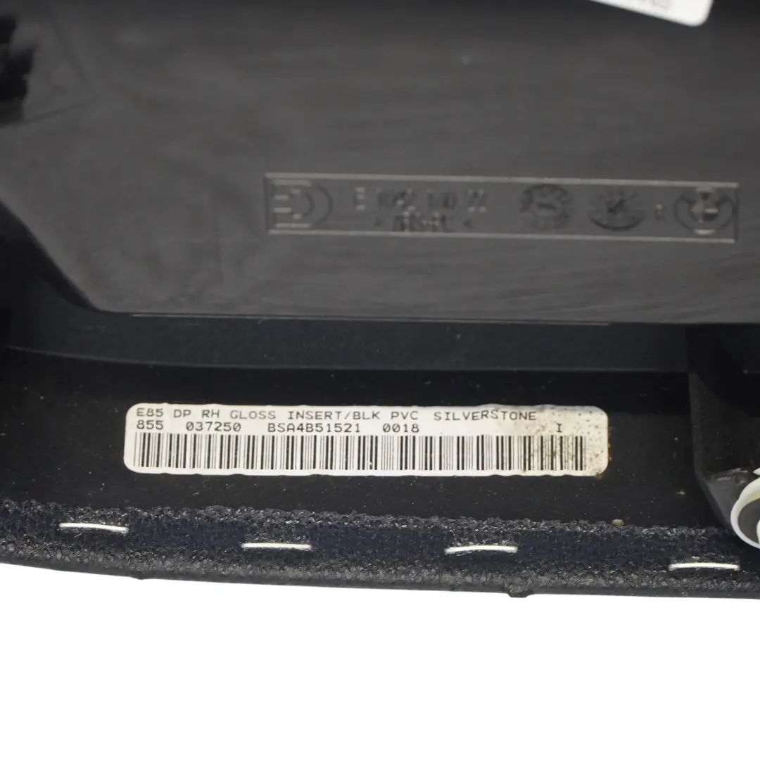 Scheda Pannello Pelle Nuova Inghilterra Silverstone per BMW Z4 E85 E86 con numero di parte 8035478 BMW Z4 E85 E86 Scheda Pannello Pelle Nuova Inghilterra Silverstone - SKU 8035478 - Numero di parte 8035478