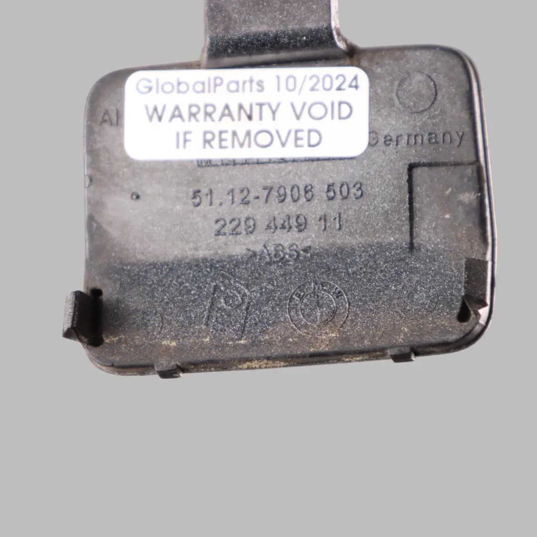 Towing Eye Hook Cover Rear Bumper Alpinweiss 300 7906503 to BMW E90 M Sport with Part number 8041134 BMW E90 M Sport Towing Eye Hook Cover Rear Bumper Alpinweiss 300 7906503 - SKU 8041134-AW1 - Part number 8041134