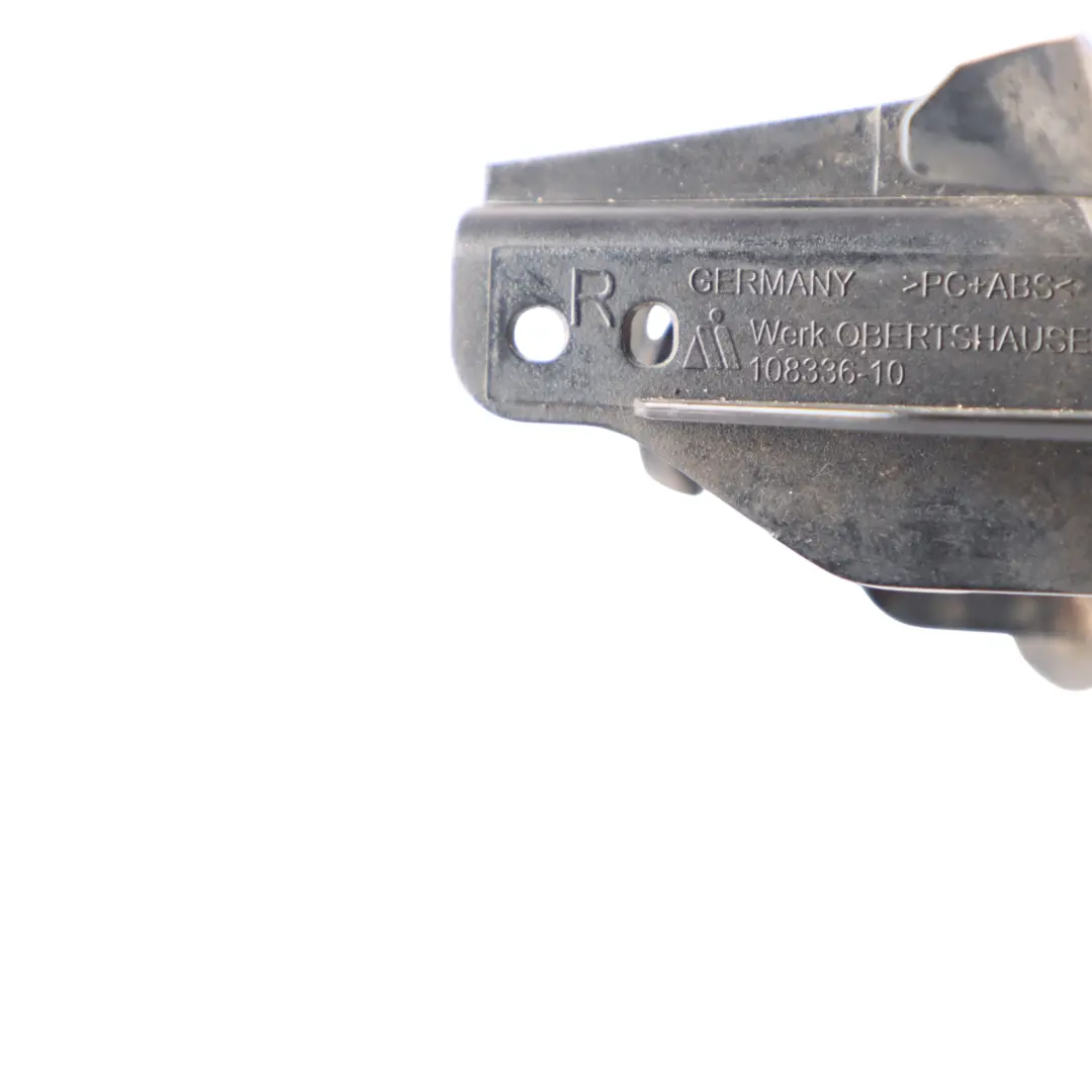 Abdeckung Sprühdüse Klappe Rechts Schwarz Sapphire - 475 für BMW F22 F23 mit Teilenummer 8058872 BMW F22 F23 Abdeckung Sprühdüse Klappe Rechts Schwarz Sapphire - 475 - SKU 8058872-BS - Teilenummer 8058872