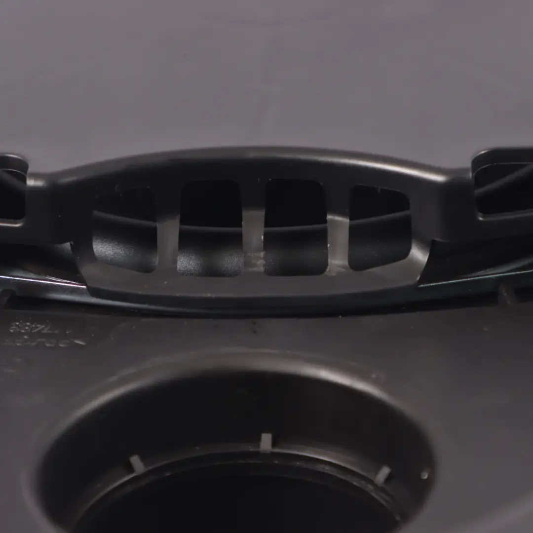 Audi Q2 GA Haut-parleur central arrière Subwoofer - SKU 81A035382 - Numéro de pièce 81A035382