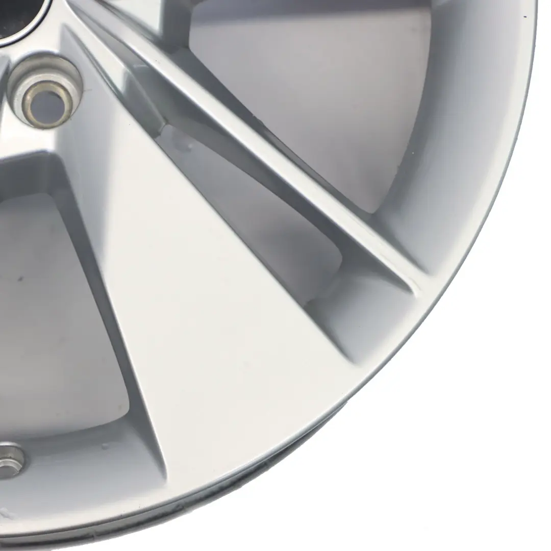 Audi Q2 GA Jante en alliage argenté 18" ET:45 7J - SKU 81A601025AL-1 - Numéro de pièce 81A601025AL